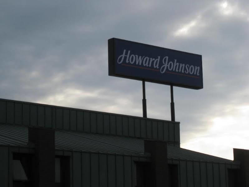 Howard Johnson By Wyndham Evansville East Экстерьер фото